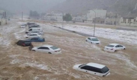 أمطار غزيرة تغرق دول الخليج ومصرع 18 شخصا في السيول بعمان